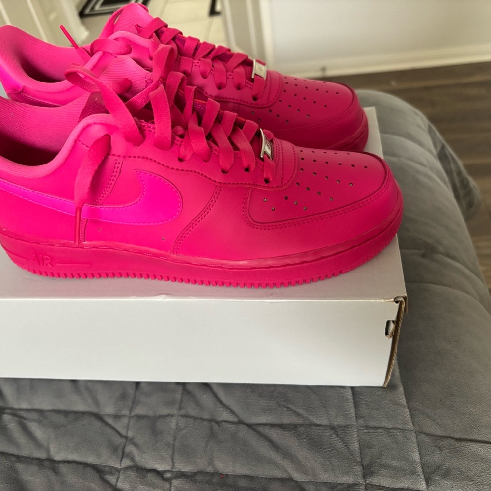 Nike Air Force 1 Hot Pink Sneakers